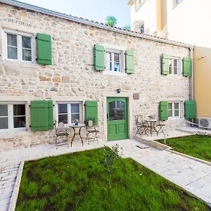 10 Heritage , Zadar Croatia